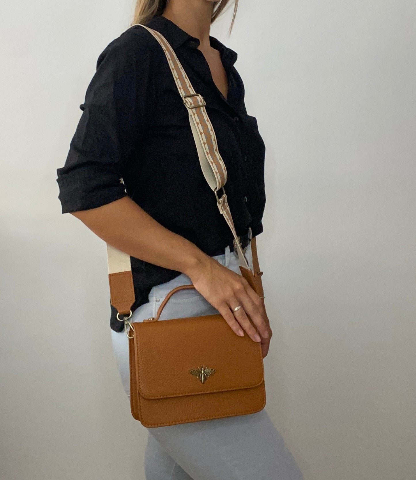 Bolso abeja camel