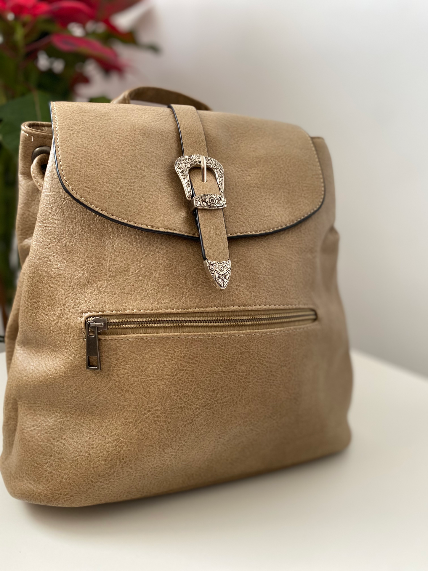 Mochila hebilla beige